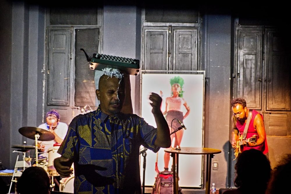 Cena de Poeformance